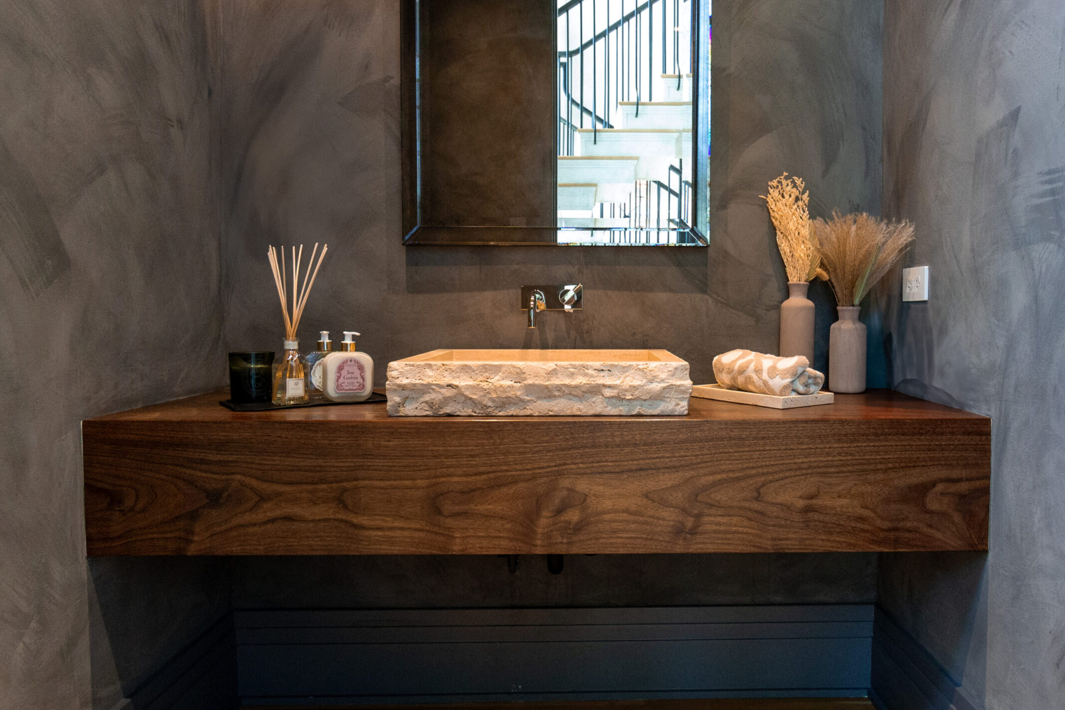 112 Ocean bath